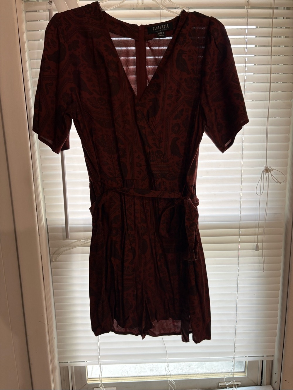 Annabelle raven Womens reddish Brown Short Sleeve V-Neck Romper with Tie Waist - Picture 4 of 8